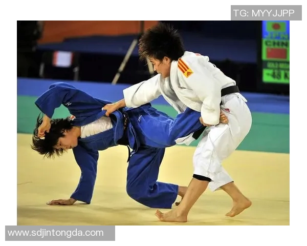 柔道技巧与精神的完美结合：探索柔道文化的深厚底蕴与现代竞技发展